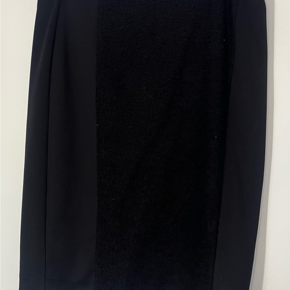 Calvin Klein Elegant Black Pencil Skirt